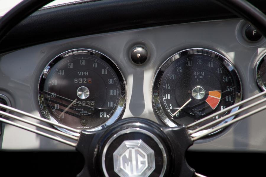  MGA 1600 Mk I Roadster 1960 года  (фото 7 из 17)